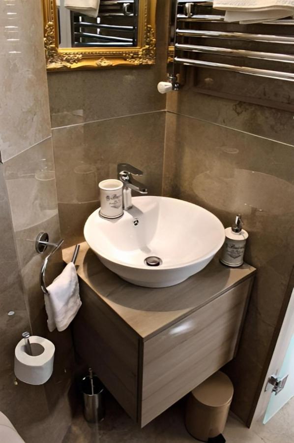 Crown Apartman Belgrade Exterior photo